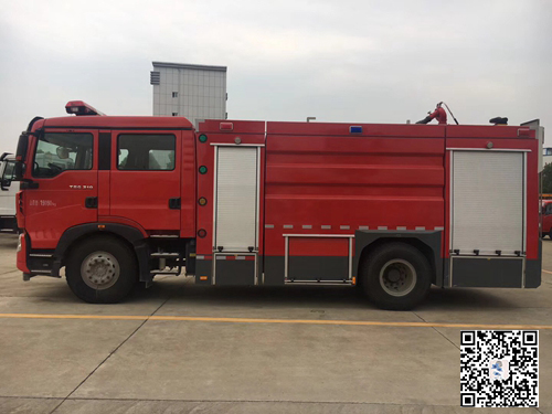 国五重汽T5G泡沫消防车(8吨)