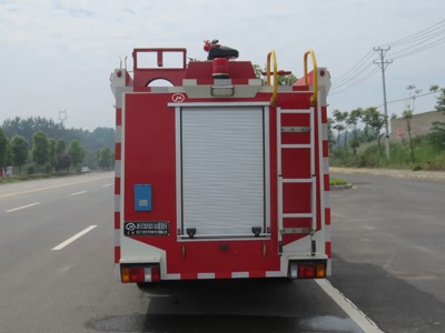 国五庆铃2吨水罐消防车（130马力）