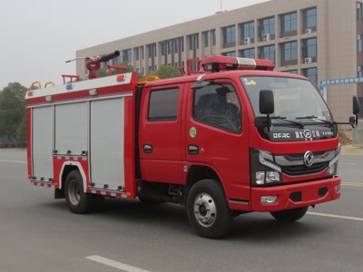 国六东风小多利卡2.5吨泡沫消防车