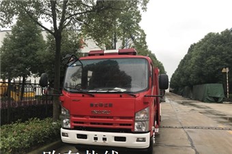 国五庆铃3吨水罐消防车