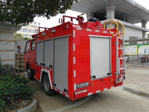 小型双排座水罐消防车（C证可开）